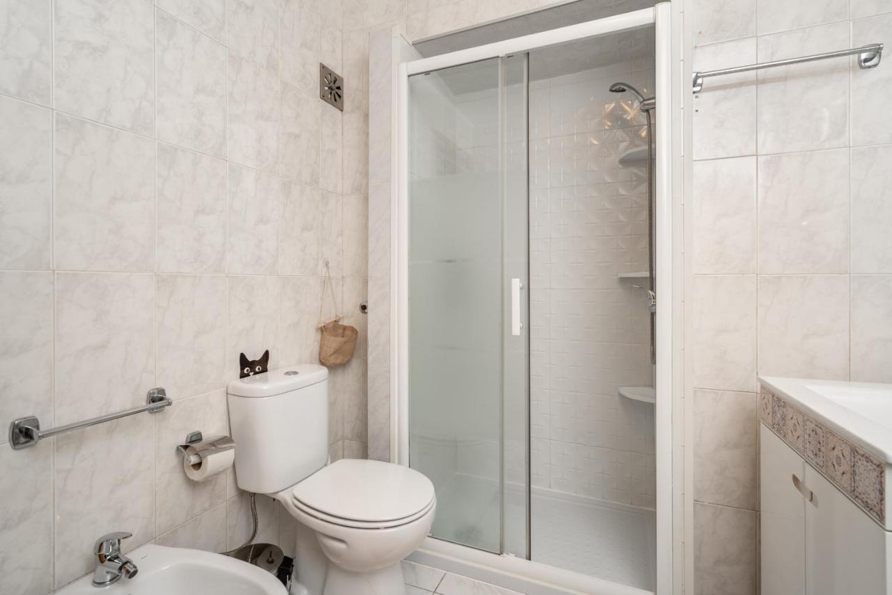 Cozy One Bedroom Apt In Historic Location - Carmo Lisbon Luaran gambar