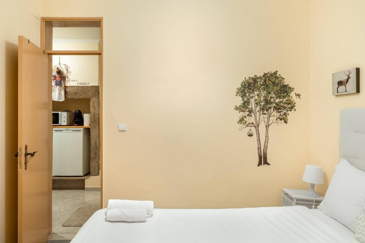Cozy One Bedroom Apt In Historic Location - Carmo Lisbon Luaran gambar
