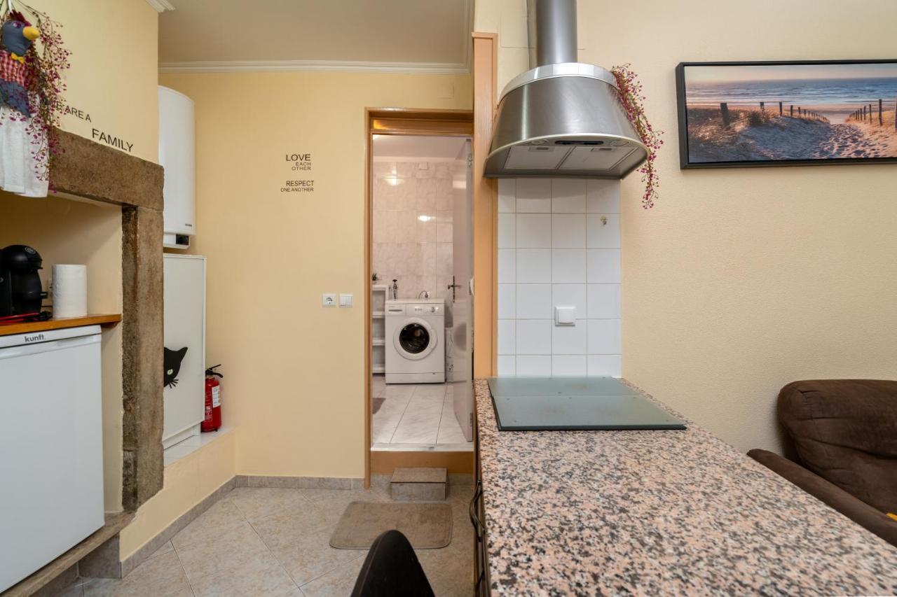 Cozy One Bedroom Apt In Historic Location - Carmo Lisbon Luaran gambar
