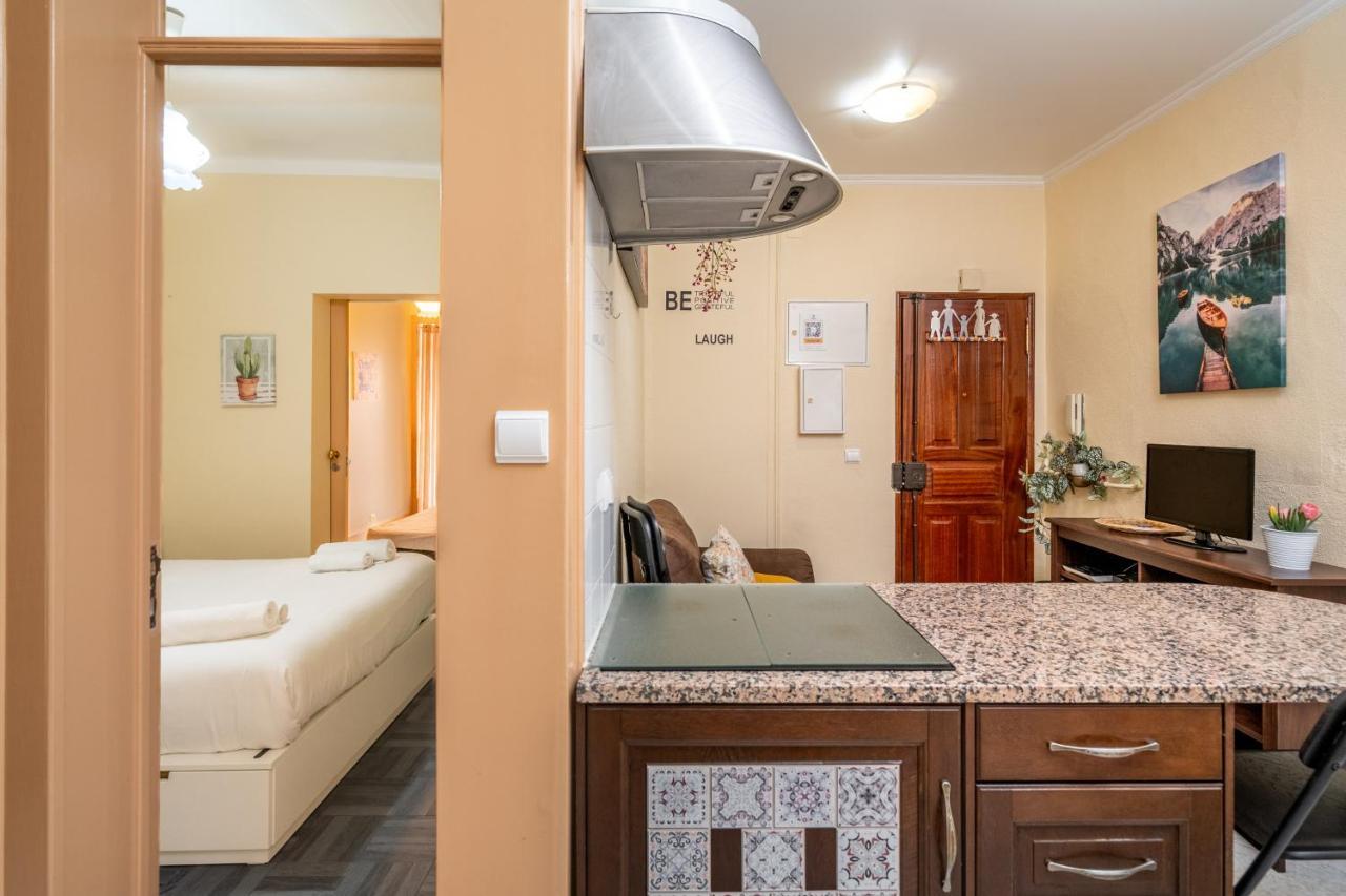 Cozy One Bedroom Apt In Historic Location - Carmo Lisbon Luaran gambar